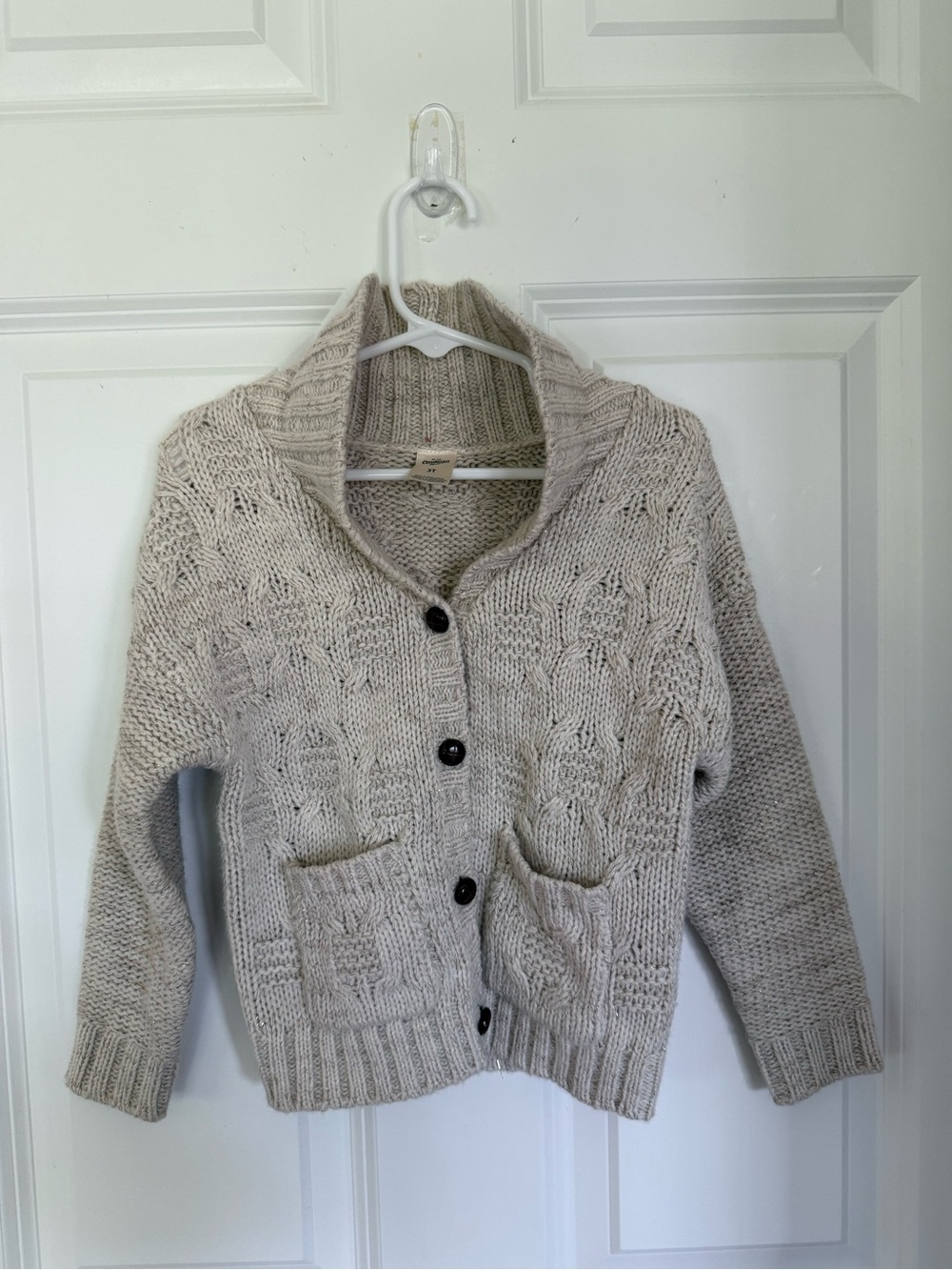 Beautiful OshKosh B'gosh Cream/Gray Cable Knit w/ Gold Cardigan - Size 3t
